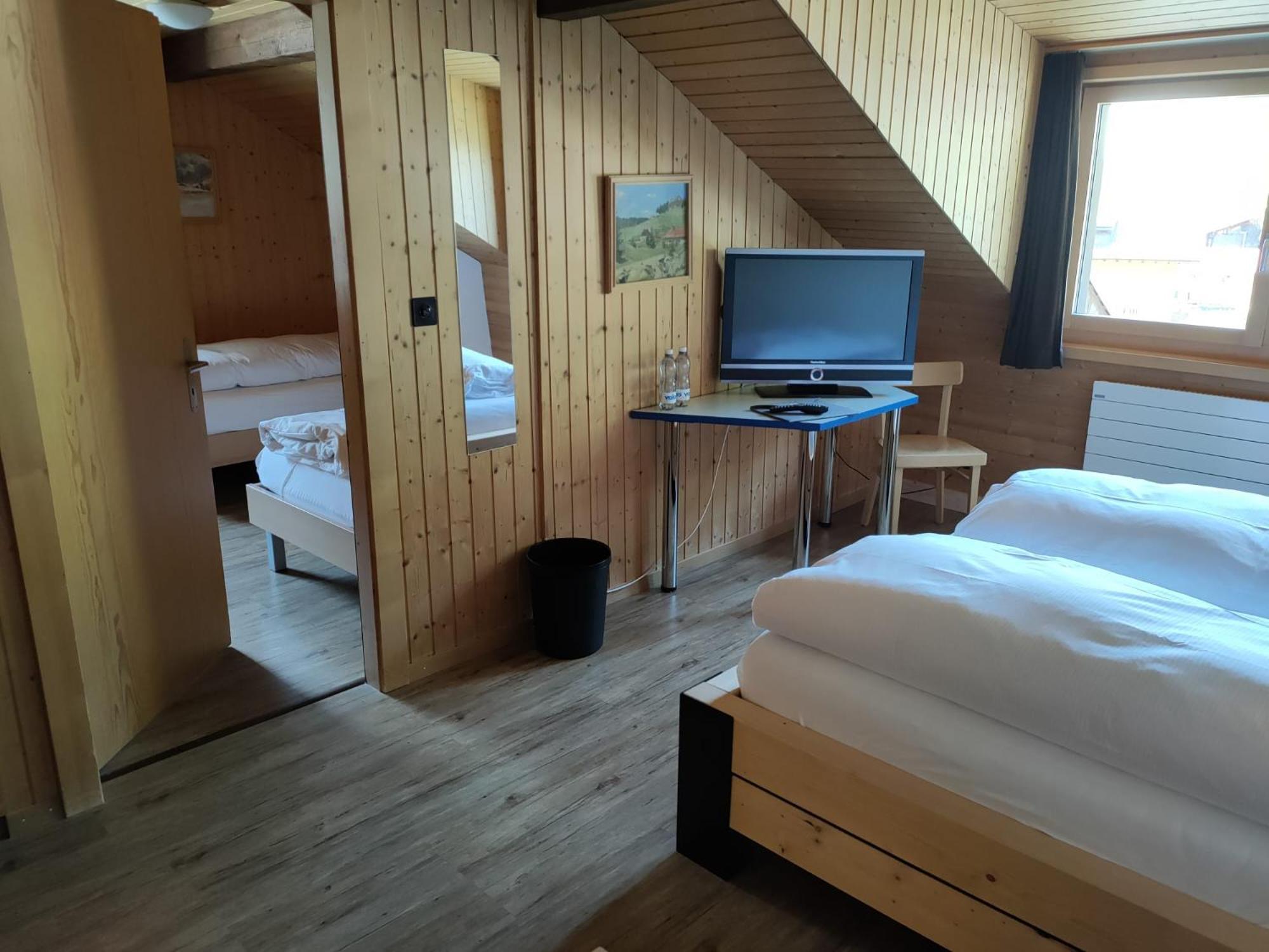 Hotel Furka Обервальд Екстер'єр фото