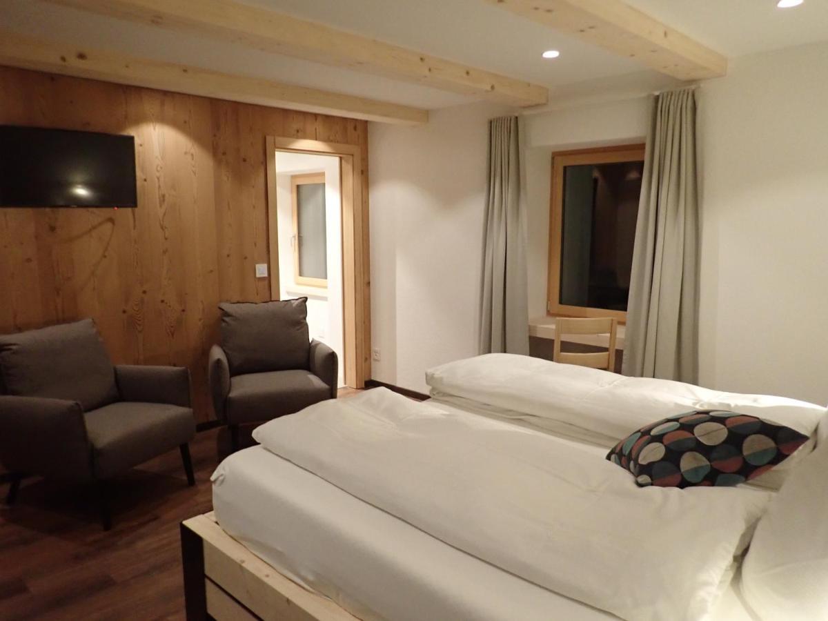Hotel Furka Обервальд Екстер'єр фото
